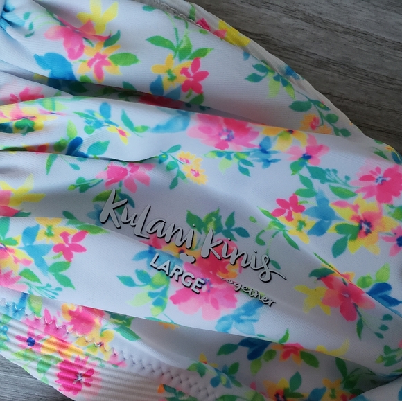 Kulani Kinis Bikini Top - Picture 3 of 4